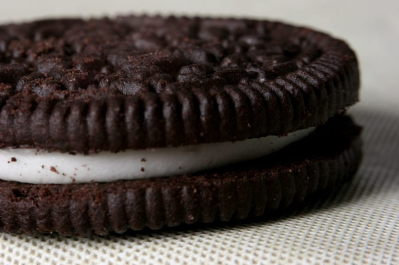 Illustration for article titled Qué significan realmente los símbolos grabados en las galletas Oreo que algunos vinculan a los Caballeros Templarios y los masones